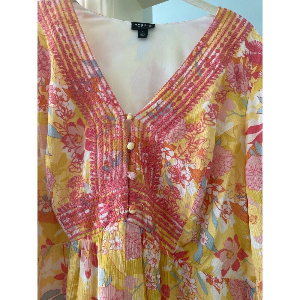 Torrid Yellow Pink Floral Embroidered Rayon Boho V Neck Dress Size 1X - Picture 2 of 6